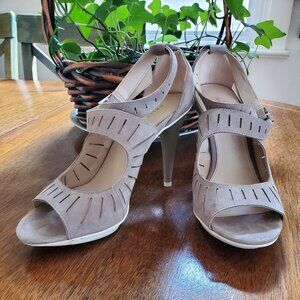Beautiful Lightweight Pelle Moda Heels